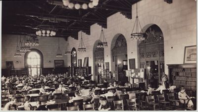 Old Library (Battle Hall): students in Reading Room