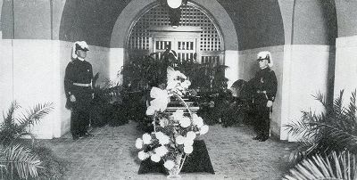 Major George Littlefield lying in state in Library Building (Battle Hall)