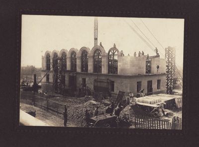 Old Library construction photos: installing windows on front façade
