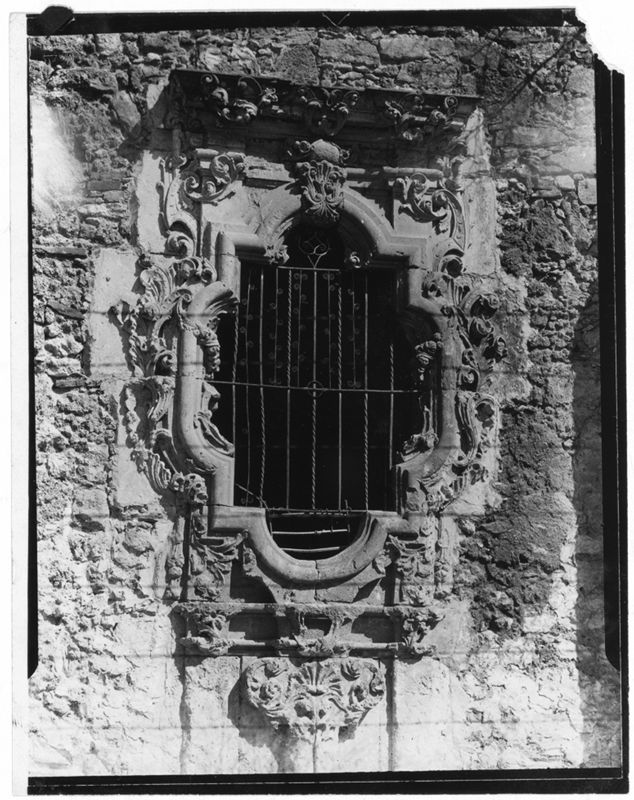 Mission San José y San Miguel de Aguayo, rose window