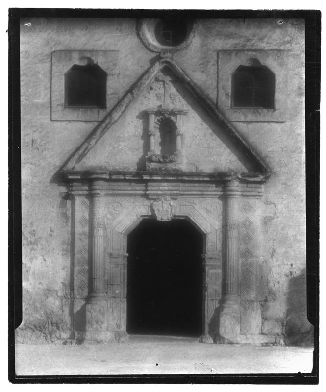 Mission Nuestra Señora de la Purísima Concepción de Acuña: doorway